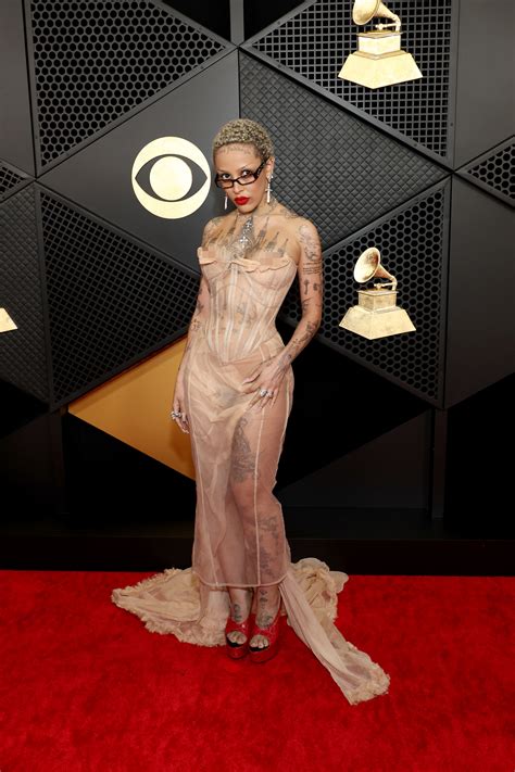 doja cat's grammys dress 2024.